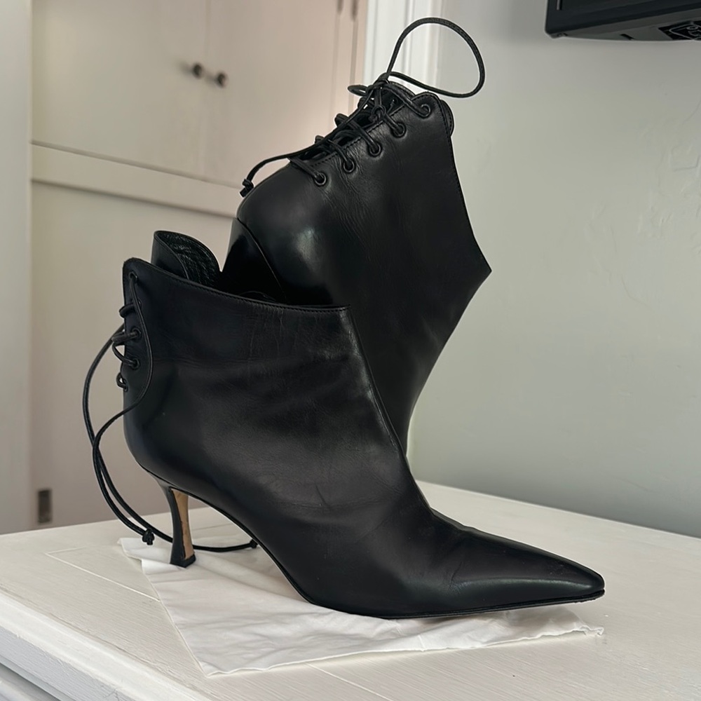 Authentic Manolo Blahnik size 37.5 soft leather boots